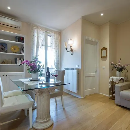 شقة Fuer 3 Personen Ca 33 M In Florenz, Toskana Provinz فلورنس